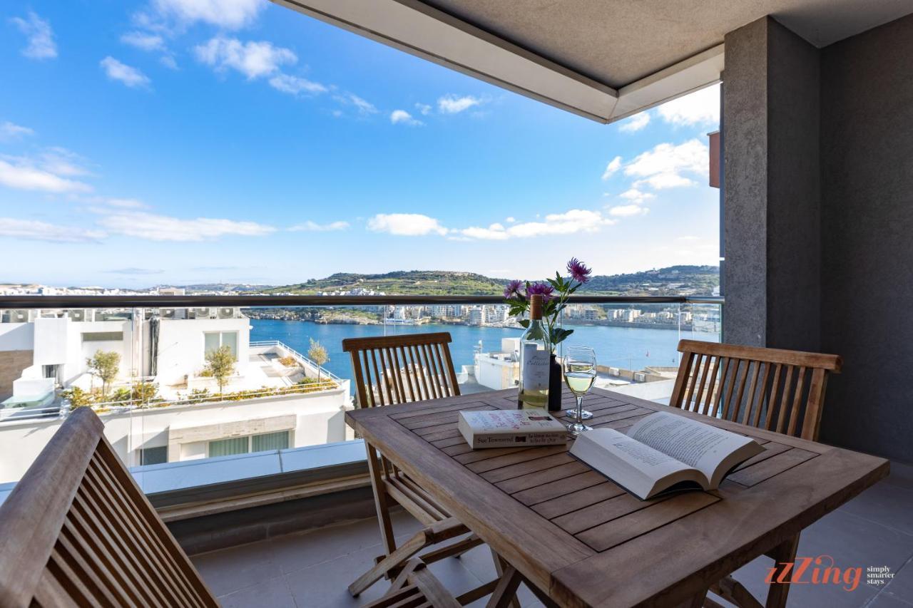 A Stunning Apartment With Spectacular Sea Views Сейнт Полс Бей Екстериор снимка